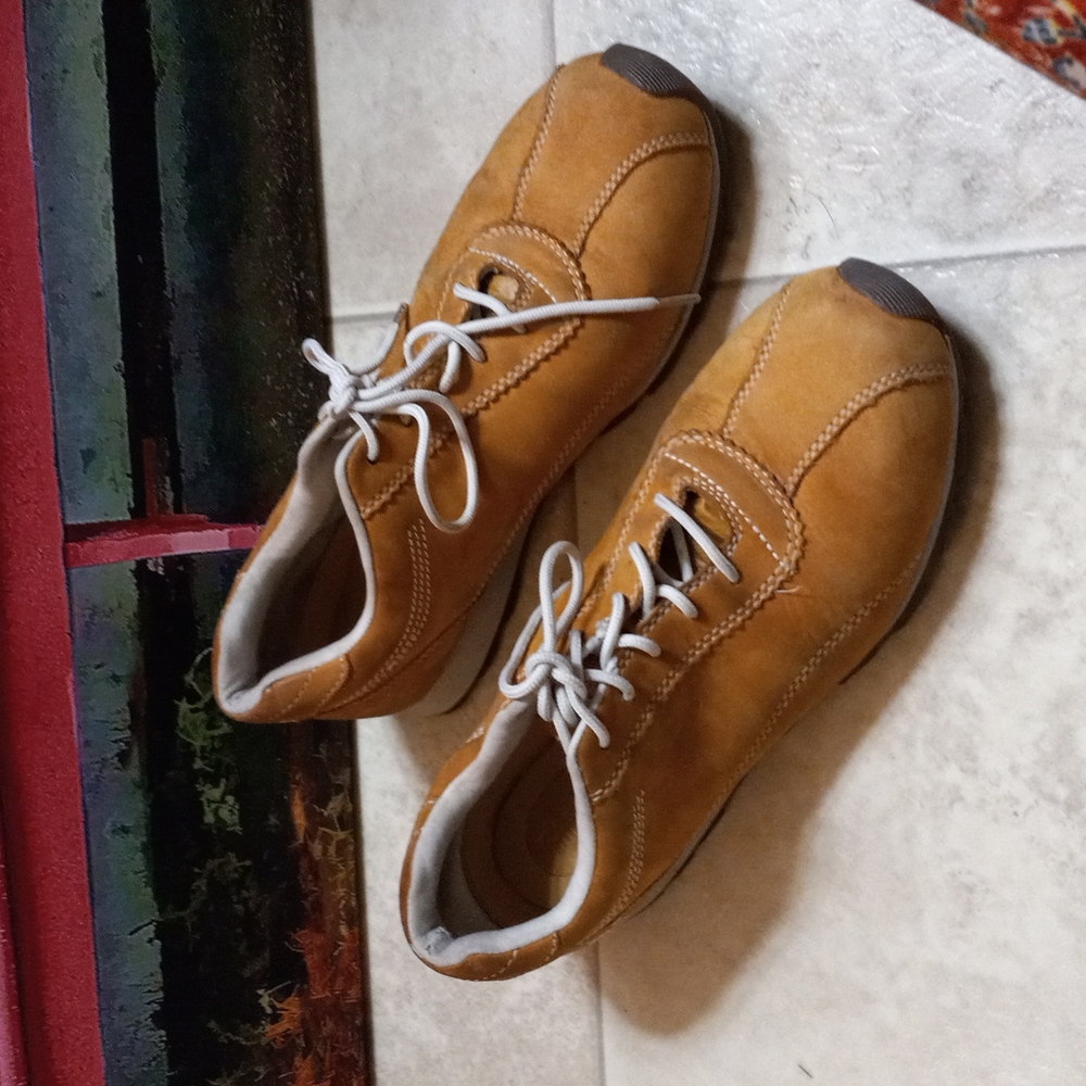 timber shoes for ladies